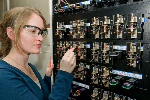 Argonne advanced battery research driving to displace gasoline by Argonne National Laboratory.