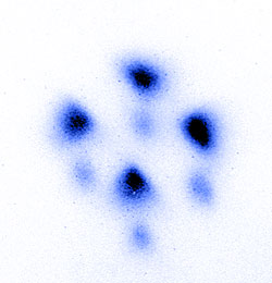 eight atoms forming cube