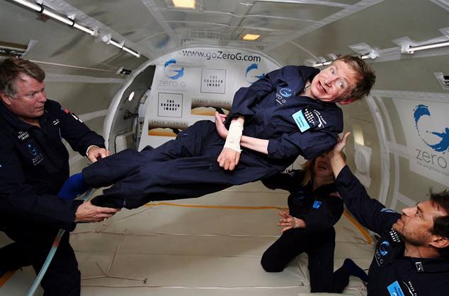 Stephen Hawking doshl stavu bezte.