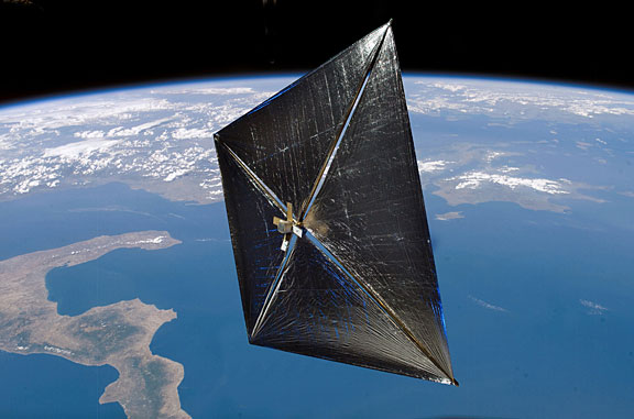 http://images.spaceref.com/news/2011/ooEarth+Sail_30.jpg