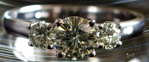 http://upload.wikimedia.org/wikipedia/commons/f/f8/Moissanite_ring.JPG