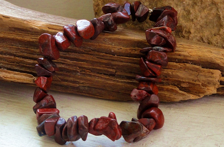 http://www.freespiritemporium.com/Brecciated%20Jasper%20Chip%20Bracelet.jpg