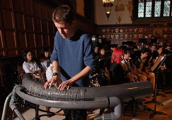 File:HHSB playing Suite for Hydraulophone.jpg